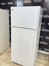[89628] Ge Used Refrigerator Top and Bottom 28x64