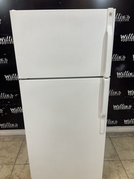 [89049] Ge Used Refrigerator Top and Bottom 28x67