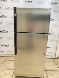 [89664] Ge Used Refrigerator Top and Bottom 28x64