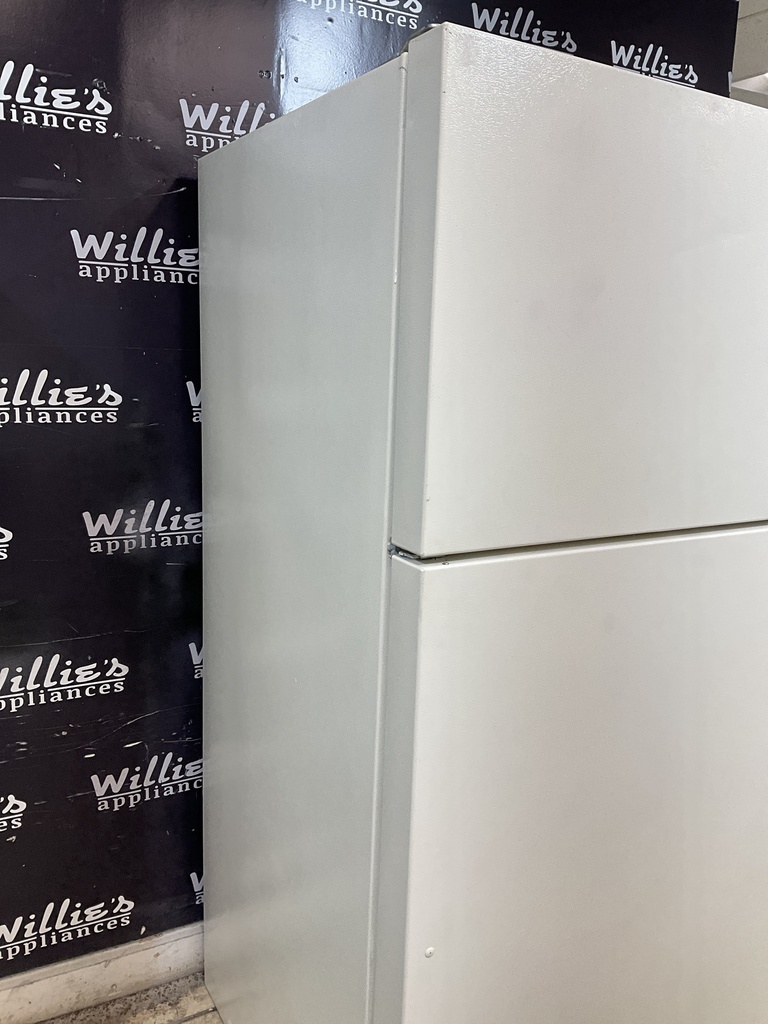 Kenmore Used Refrigerator Top and Bottom 33x65 (Bisque) 