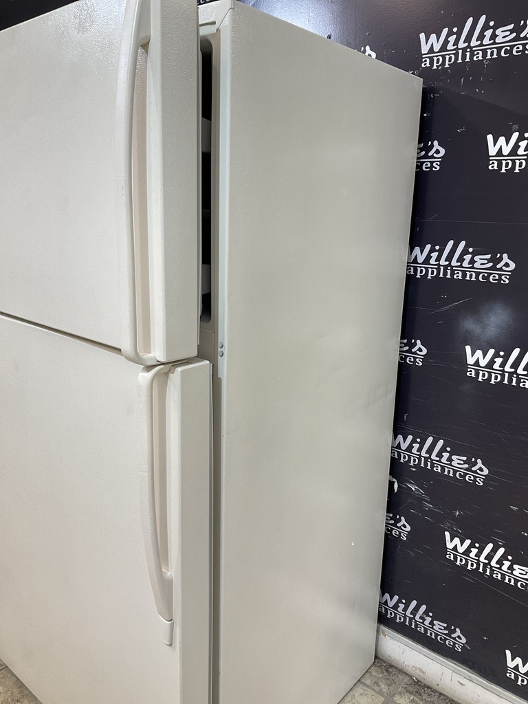 Kenmore Used Refrigerator Top and Bottom 33x65 (Bisque) 