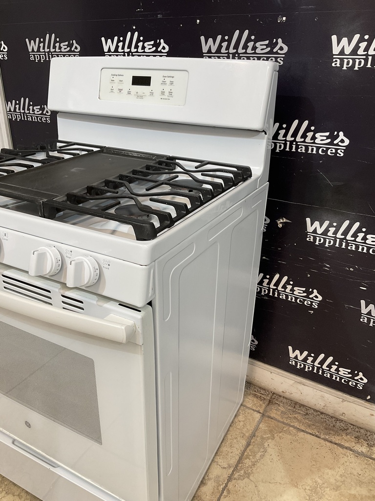 Ge Used Natural Gas Stove 30inches (White) 
