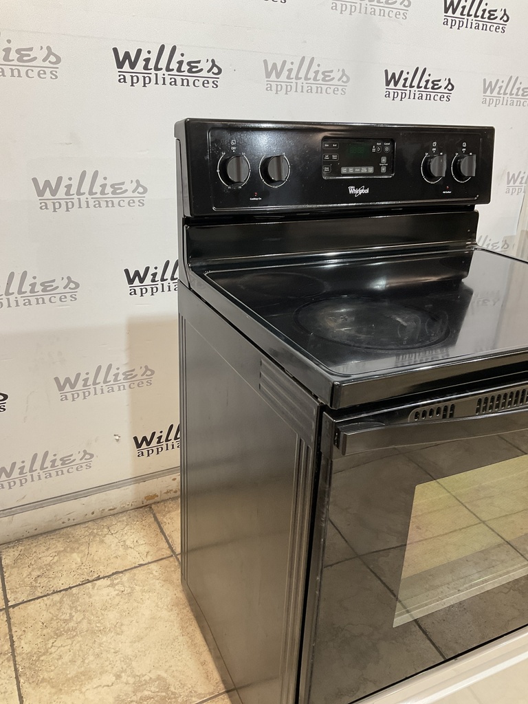 Whirlpool Used Electric Stove 220volts (40/50 AMP) 30inches {3 prong} (Black) 