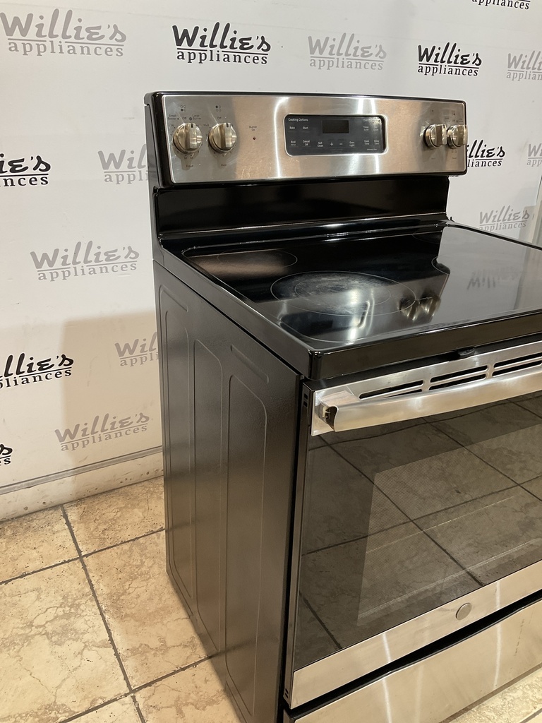 Ge Used Electric Stove 220volts (40/50 AMP) 30inches {no cord} (Stainless steel)