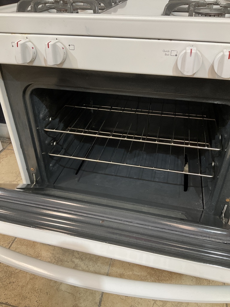 Frigidaire Used Natural Gas Stove 30inches (White) 