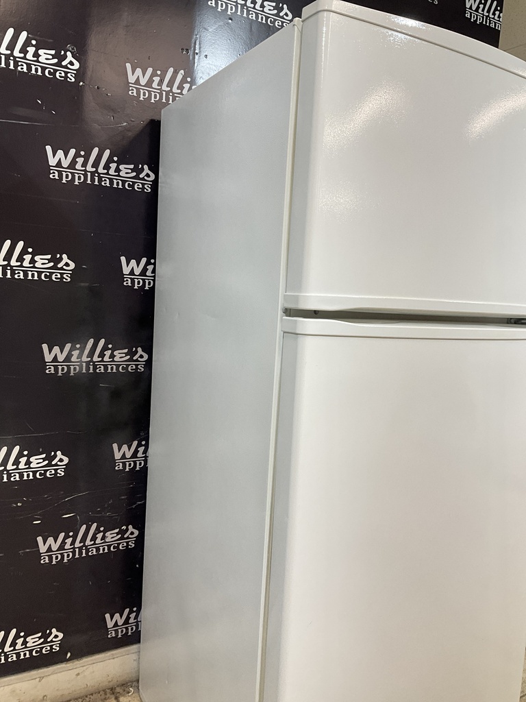 Whirlpool Used Refrigerator Top and Bottom 28 1/2” x 66 1/2” (White) 