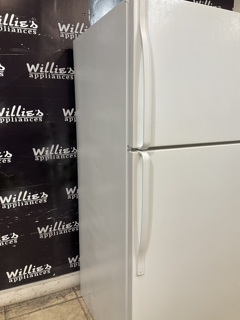 Whirlpool Used Refrigerator Top and Bottom 33x66 (White) 