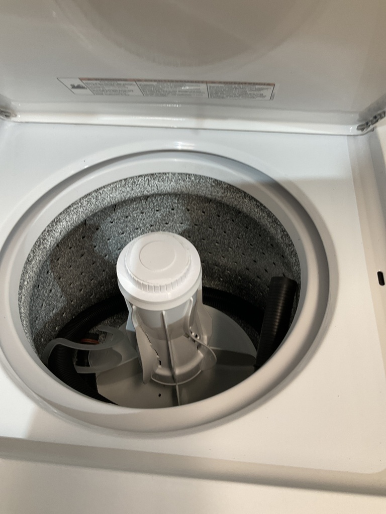 Whirlpool Used Electric Unit Stackable 220volts (30 AMP) 24x71” {4 prong} (White) 