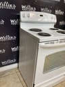 Ge Used Electric Stove 220volts (40/50 AMP) 30inches {no cord} (White) 