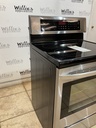 Lg Used Electric Stove 220volts (40/50 AMP) 30inches {4 prong} (Stainless Steel)