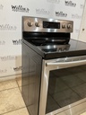 Samsung Used Electric Stove 220volts (40/50 AMP) 30inches {3 prong} (Stainless steel) 