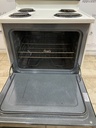 Ge Used Electric Stove 220volts (30/50 AMP) 30inches {3 prong} (Bisque/Black) 
