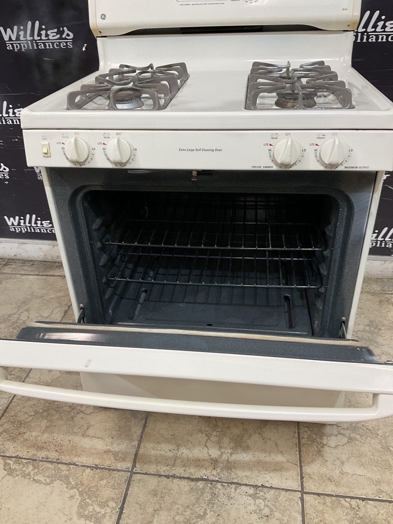 Ge Used Natural Gas Stove 30inches (Bisque) 