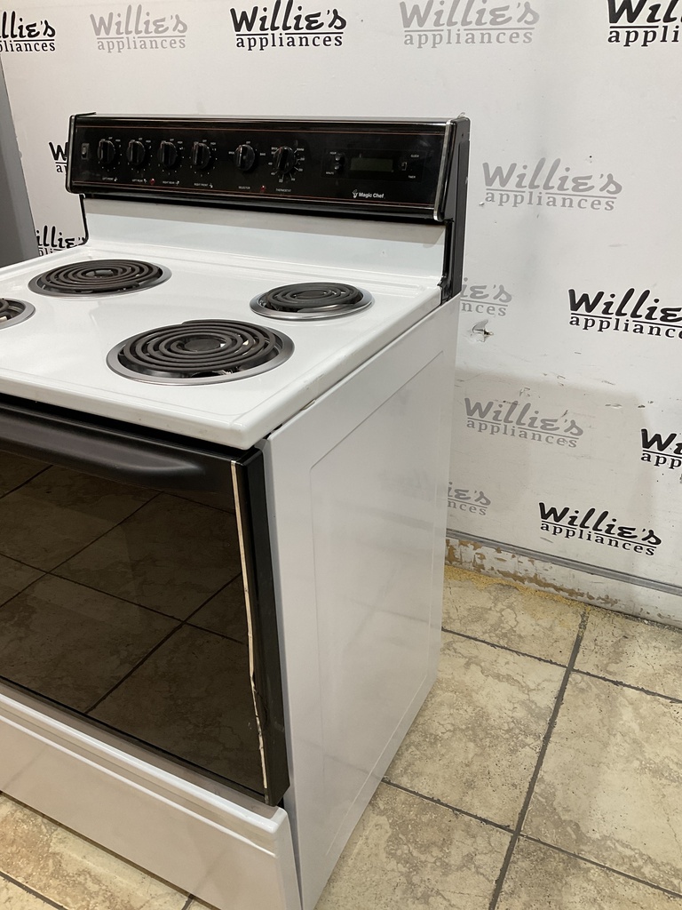 Magic Chef Used Electric Stove 220volts (40/50 AMP)  30inches (White/Black) 