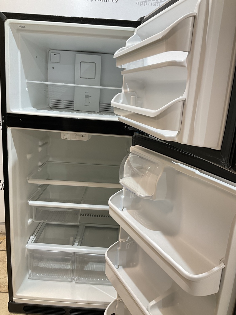 Frigidaire Used Refrigerator Top and Bottom 28 1/2” x 65”