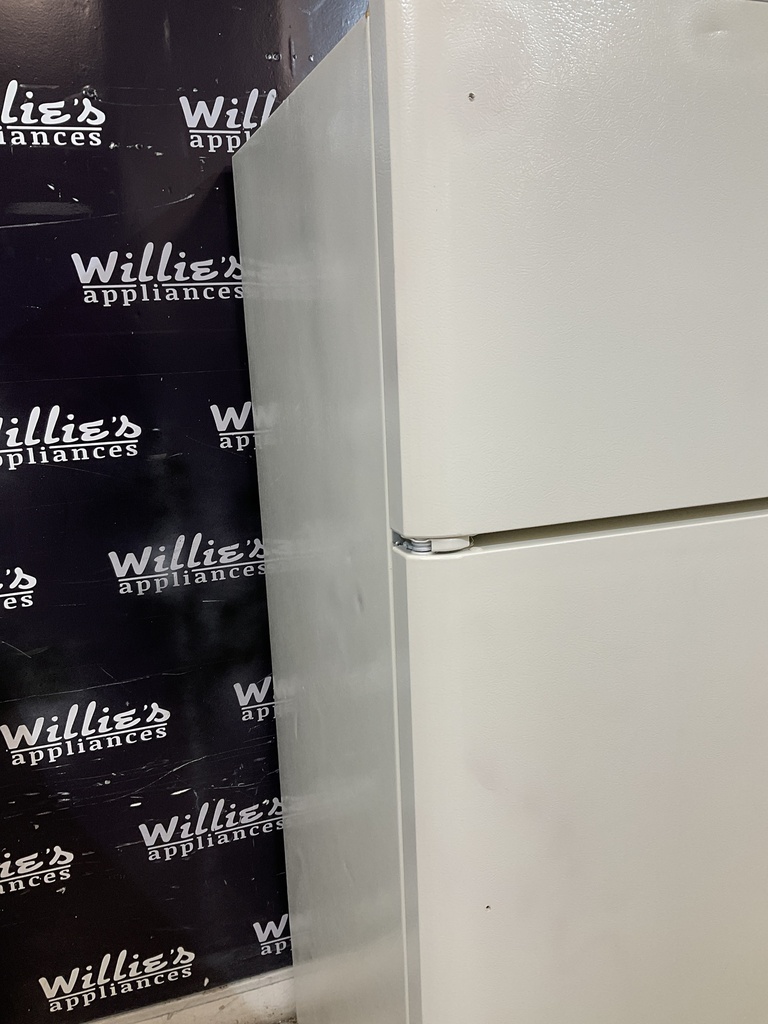 Frigidaire Used Refrigerator Top and Bottom 30x65 1/2 (Bisque) 