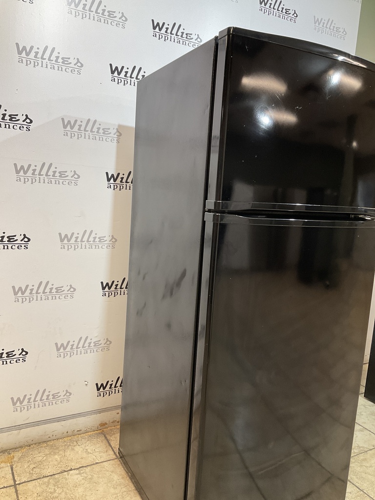 Whirlpool Used Refrigerator Top and Bottom 28x68 (Black) 