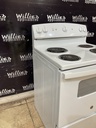 Ge Used Electric Stove 220volts (40/50 AMP) 30inches {no cord} (White)