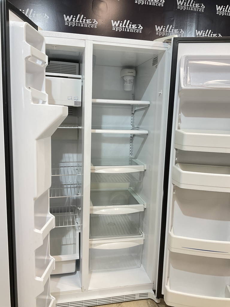 Ge Used Refrigerator Side by Side 33 1/2” x 67 1/2” (White)