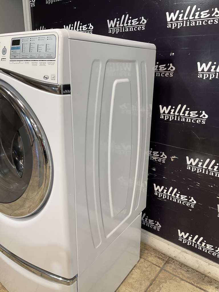 Whirlpool Used Washer Front-load 27inches (White) 