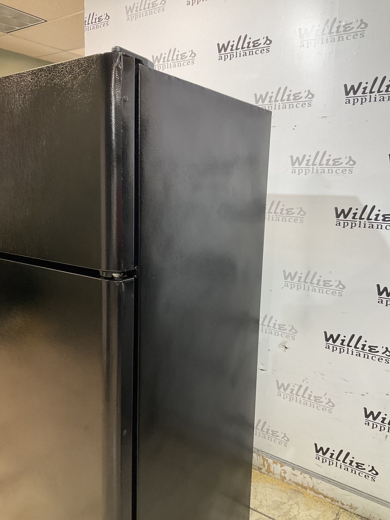 Frigidaire Used Refrigerator Top and Bottom 30x66 (Black) 