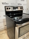 Frigidaire Used Electric Stove 220volts (40/50 AMP) 30inches {no cord} (Stainless steel) 