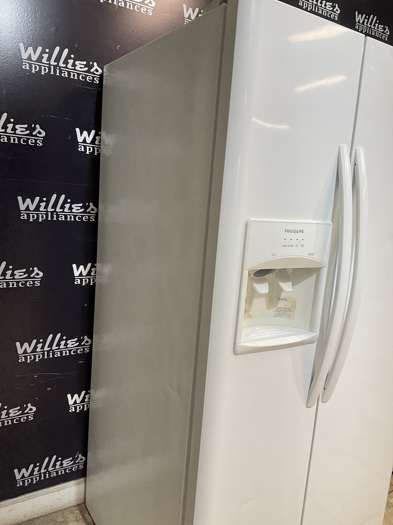 Frigidaire Used Refrigerator Side by Side 33x69 (White) 