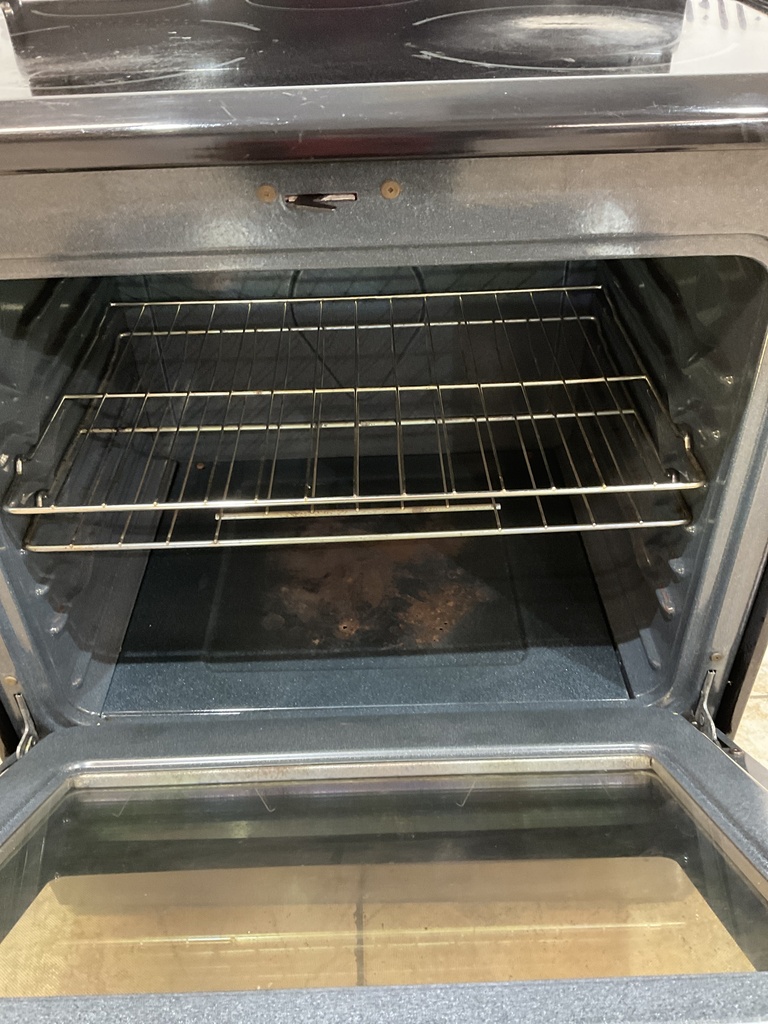 Kenmore Used Electric Stove 220volts (40/50 AMP) 30inches {no cord} (White) 