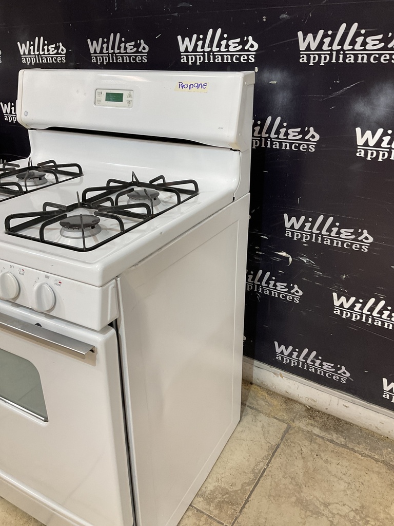 Ge Used Gas Propane Stove 30inches (White) 