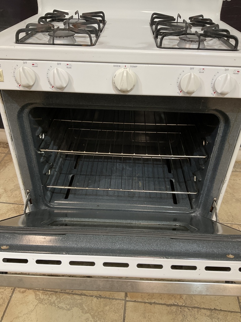 Ge Used Gas Propane Stove 30inches (White) 