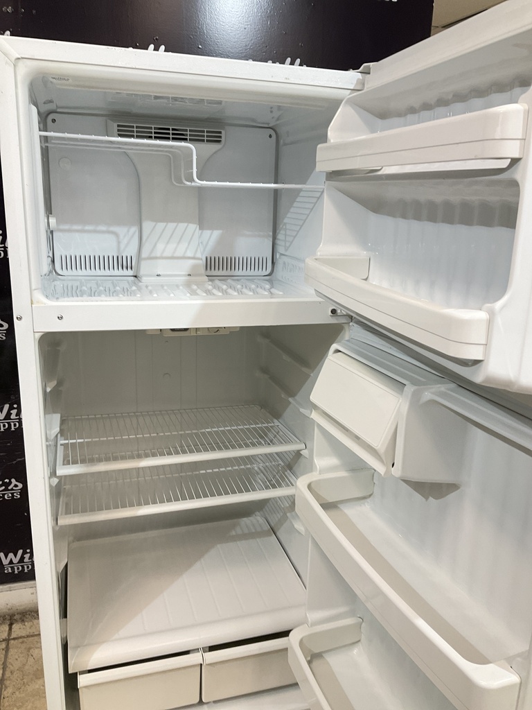 Hotpoint Used Refrigerator Top and Bottom 28x64 1/2” (White) 