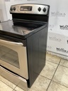 Ge Used Electric Stove 220volts (40/50 AMP) 30inches {3 prong} (Stainless steel) 