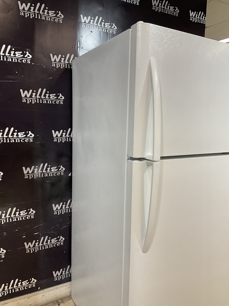 Frigidaire Used Refrigerator Top and Bottom 30x69 (White) 