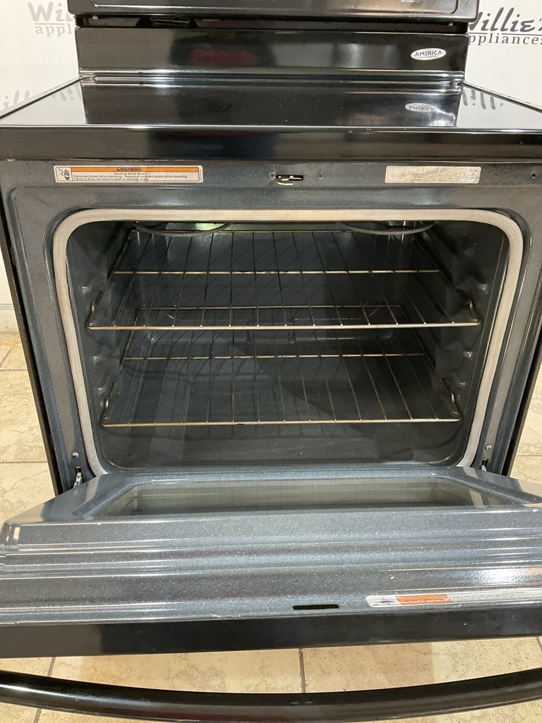 Whirlpool Used Electric Stove 220volts (40/50 AMP) 30inches {no cord} (Black)