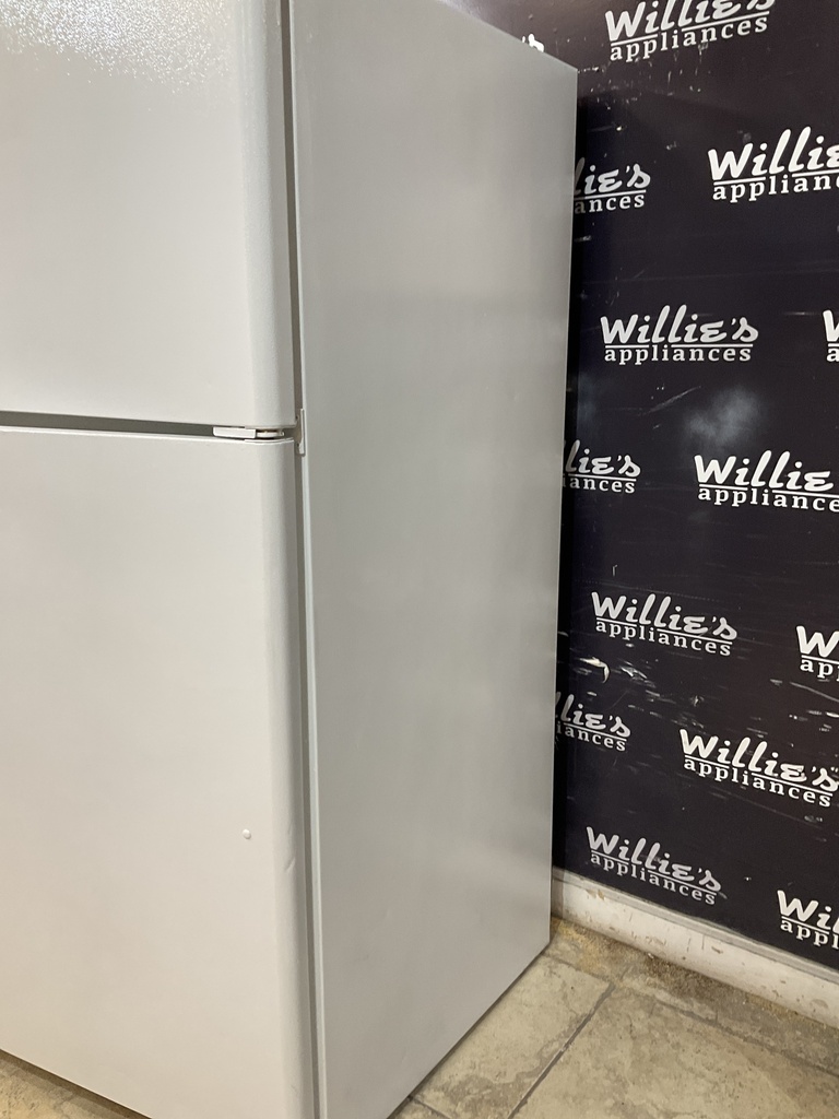 Ge Used Refrigerator Top and Bottom 30x66 1/2” (White) 