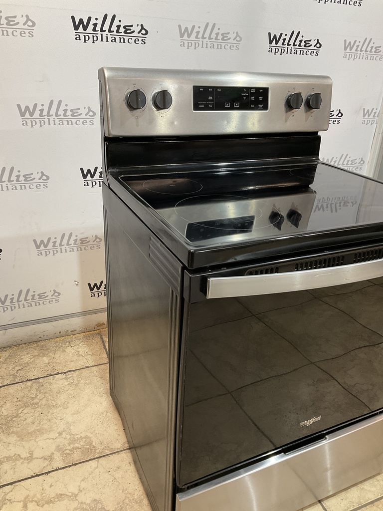 Whirlpool Used Electric Stove 220volts (40/50 AMP) 30inches {3 prong} (Stainless steel) 