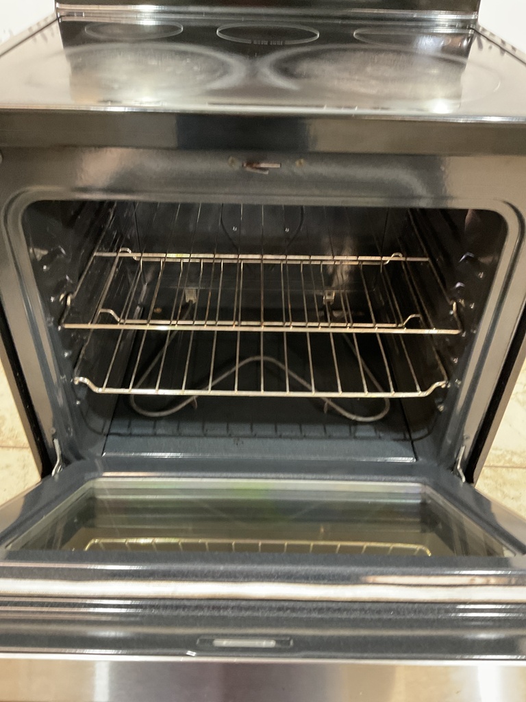 Frigidaire Used Electric Stove 220volts (40/50 AMP) {4 prong} (Stainless Steel) 