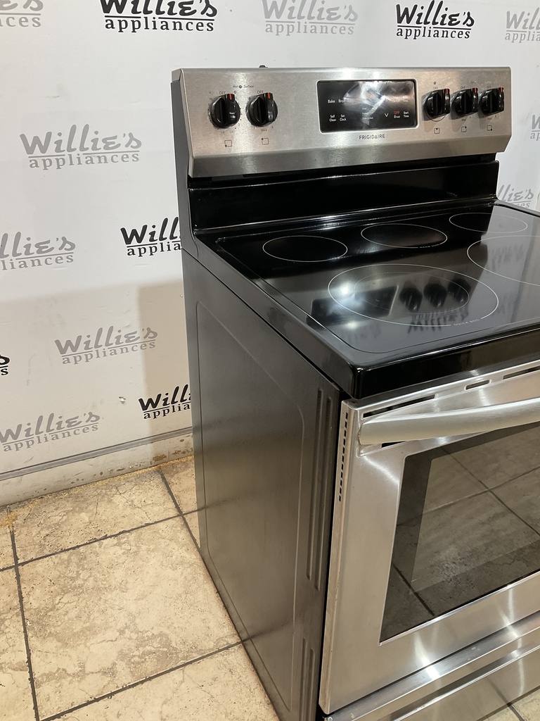 Frigidaire Used Electric Stove 220volts (40/50 AMP) 30inches {no cord} (Stainless steel) 