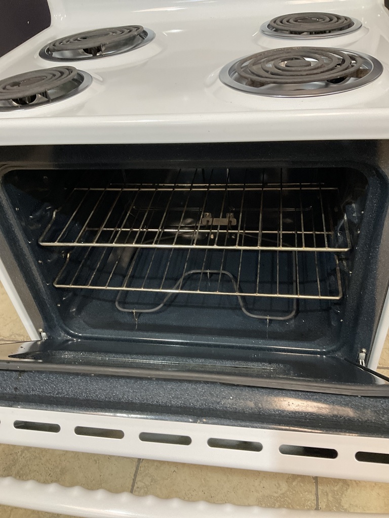 Ge Used Electric Stove 220volts (40/50 AMP) 30inches {no cord} (White) 