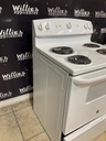 Ge Used Electric Stove 220volts (40/50 AMP) 30inches {no cord} (White) 