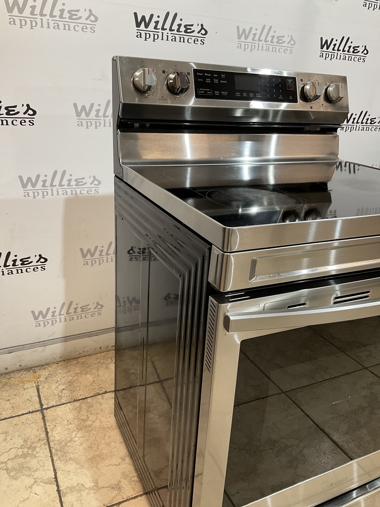 Samsung Used Electric Stove 220volts(40/50 AMP) 30inches  {3 prong} (Stainless steel) 