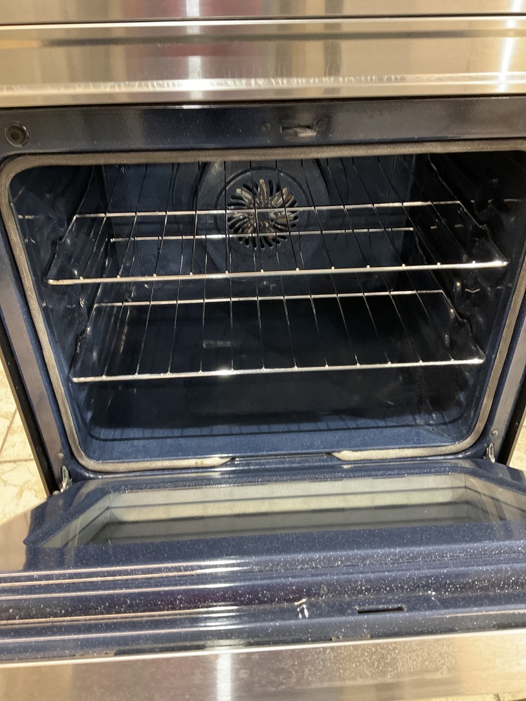 Samsung Used Electric Stove 220volts(40/50 AMP) 30inches  {3 prong} (Stainless steel) 