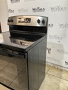 Ge Used Electric Stove 220volts (40/50 AMP) 30inches {3 prong} (Stainless steel) 