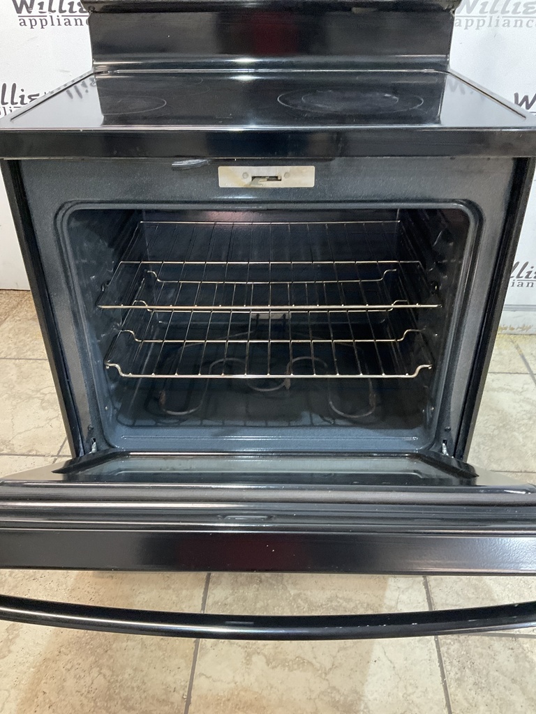 Ge Used Electric Stove 220volts (40/50 AMP) 30inches {3 prong} (Stainless steel) 