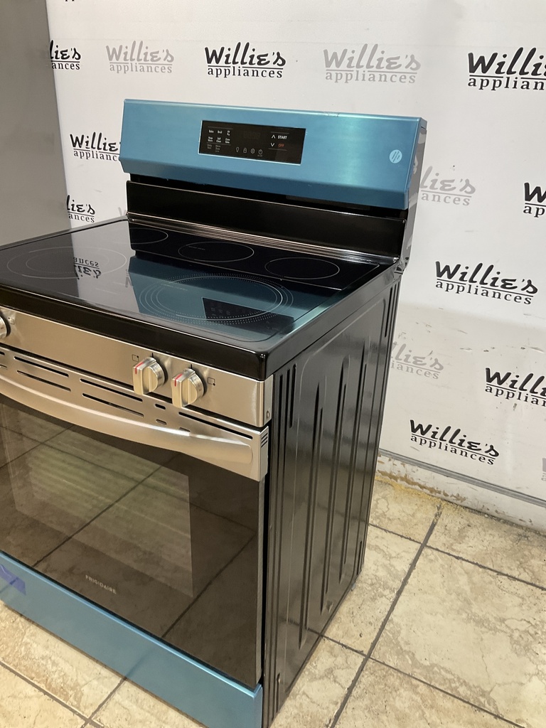 Frigidaire New Open Box Electric Stove 220volts (40/50 AMP) 30inches {no cord} (Stainless steel)