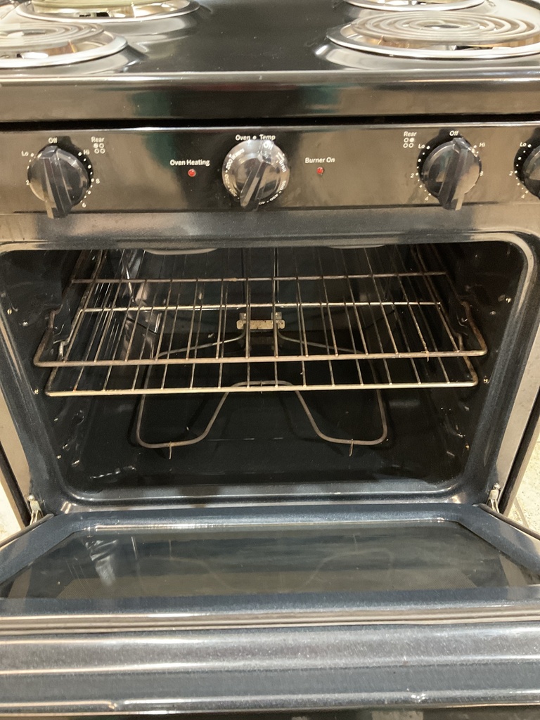 Ge Used Electric Stove 220volts (40/50 AMP) 30inches {no cord} (Blsck) 