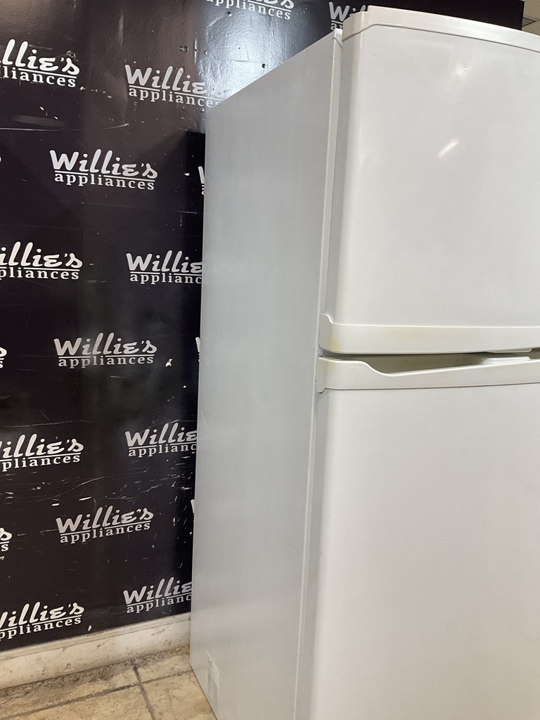 Whirlpool Used Refrigerator Top and Bottom 30x66 (White) 