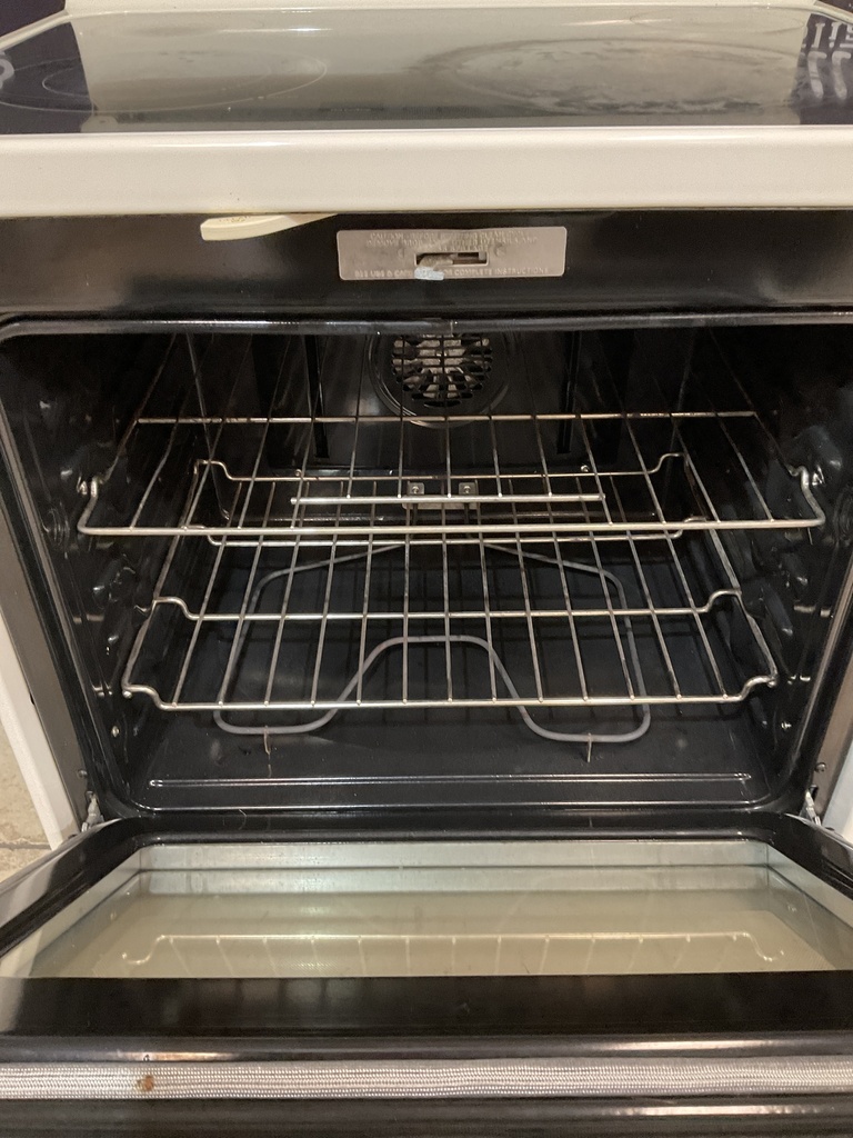 Ge Used Electric Stove 220volts (40/50 AMP) 30inches (Bisque) 