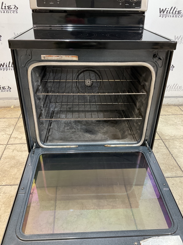 Whirlpool Used Electric Stove 220volts (40/50 AMP) 30inches {3 prong} (Stainless steel) 