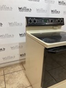 Ge Used Electric Stove 220volts (40/50 AMP) 30inches {4 prong} (Bisque/Black) 